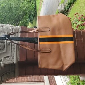 New Neely and Chloe large faux leather tote